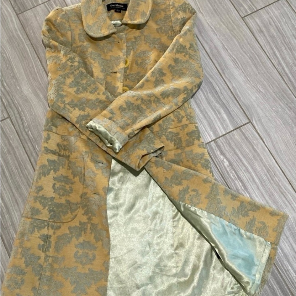 Vintage Floral Coat with Satin Lining